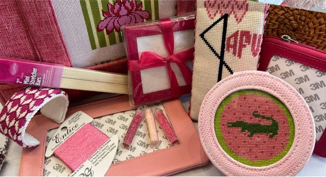 【アーカイブ】アンドゥムルメステール2005AWワッペン パッチワーク セット Accessories | Knot the Point Needleworks